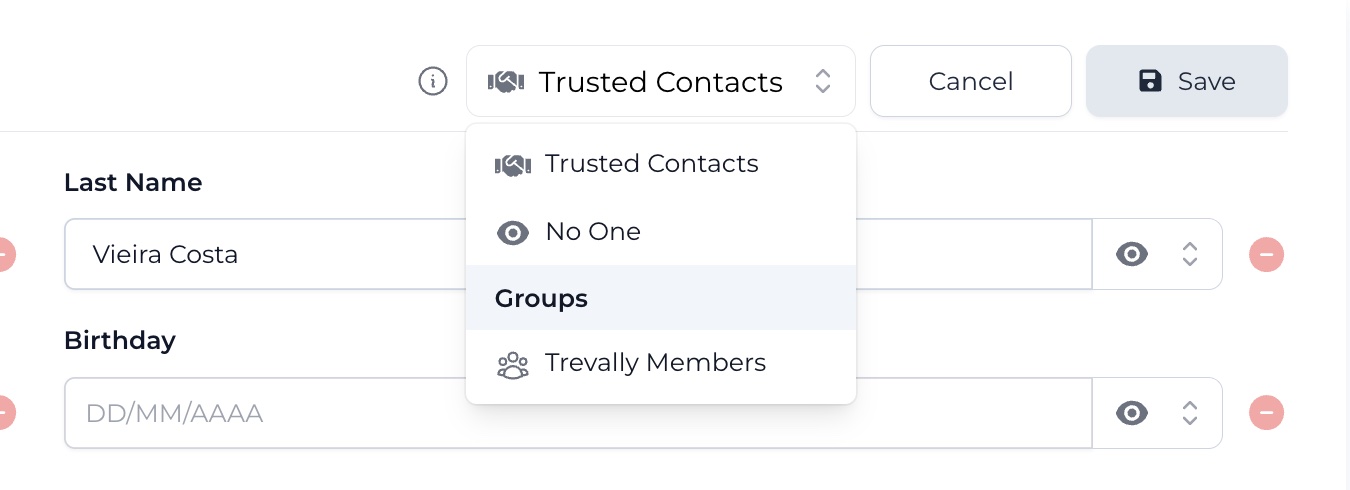 The audience dropdown offering Trusted Contacts, No One, or contact lists